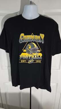 Shirtbanc Green Bay Football Vintage Helmet Est 1919 T-Shirt